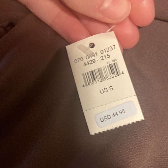 BRAND NEW AERIE LEGGINGS!! - Picture 4 of 6